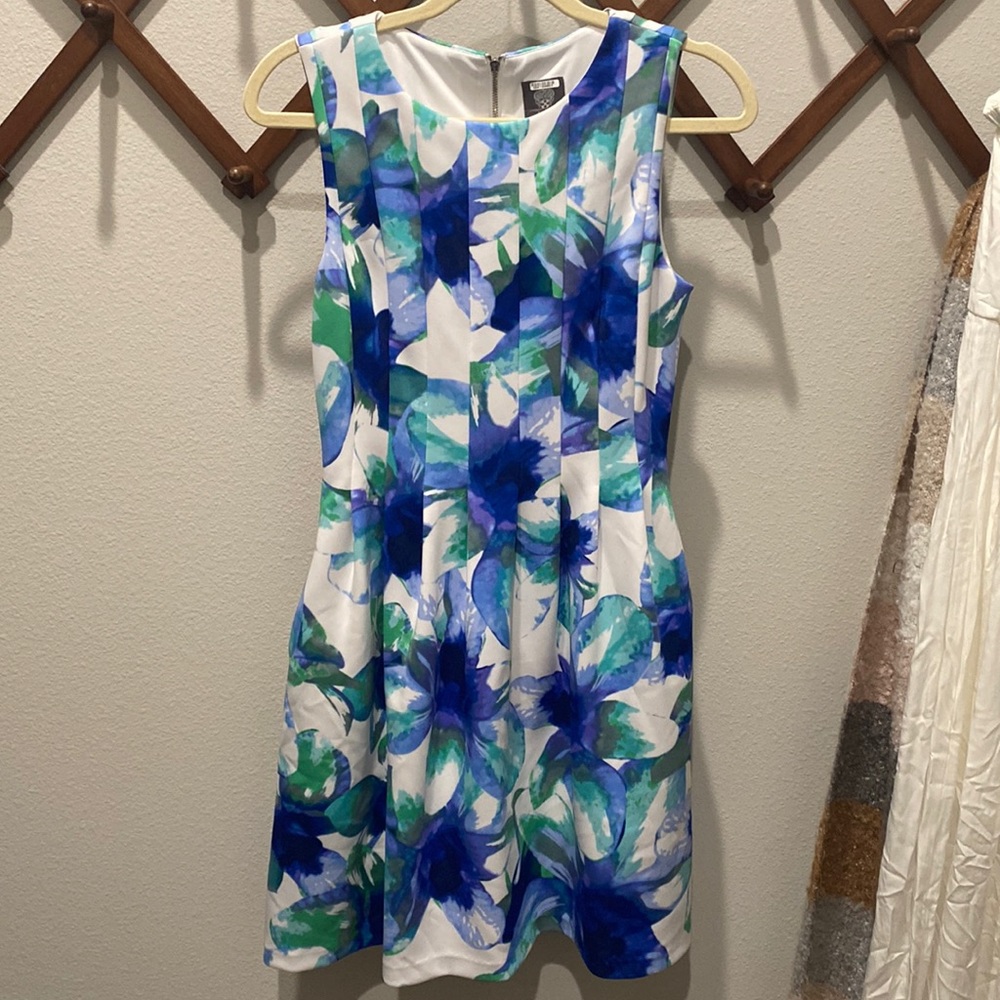 Vince Camuto Dress w/ Pockets